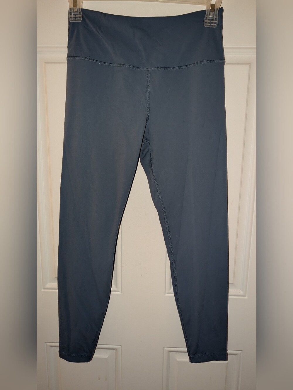 MPG High-Waisted Size Large 26" Legging With Interior Pocket Blue NWOT